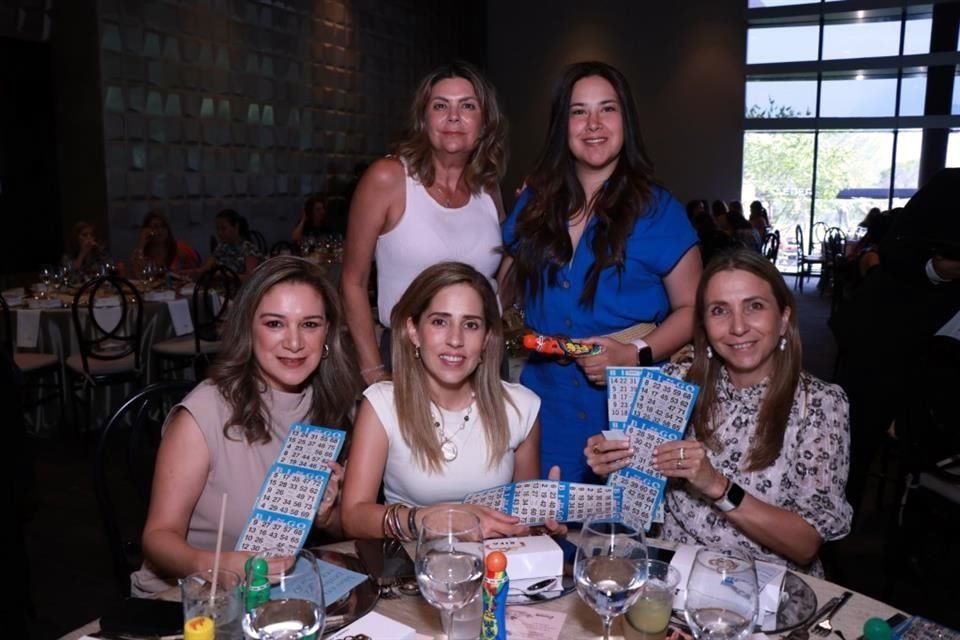 Zulema Uribe, Emilia Salinas, Paty de la O, Eugenia Salazar y Laura Pérez