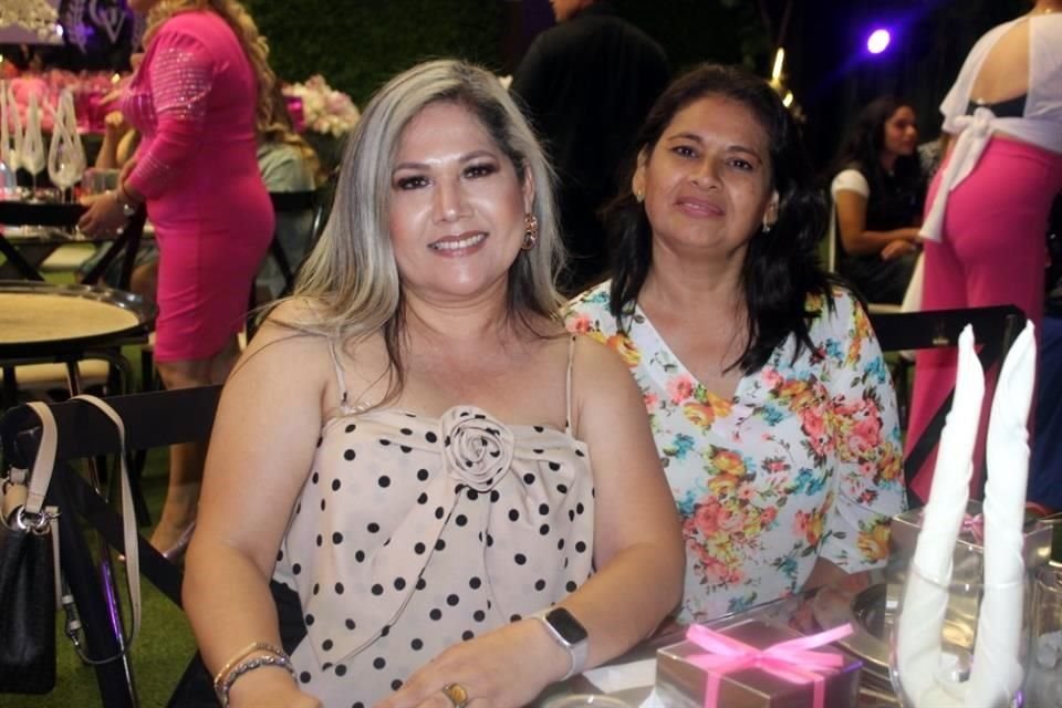 Martha Alicia Castillo y María Isabel Casas