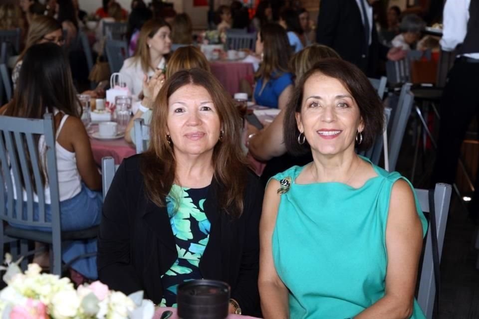 Blanca Nelly Serrano y Norma Pérez Villas