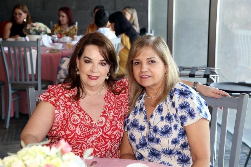 Edna Salinas y Gaby Villarreal