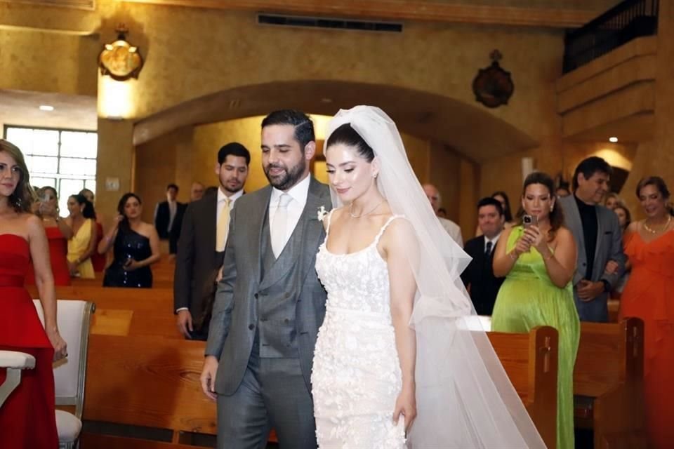 Mauro Cueva de los Santos y Grace Vargas Elizondo