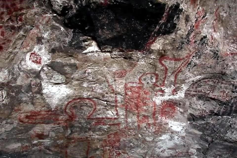 Localizadas en el Valle de Tlacolula, las cuevas prehistóricas de Yagul y Mitla albergan pinturas rupestres que se remontan a 12 mil años de antigüedad.