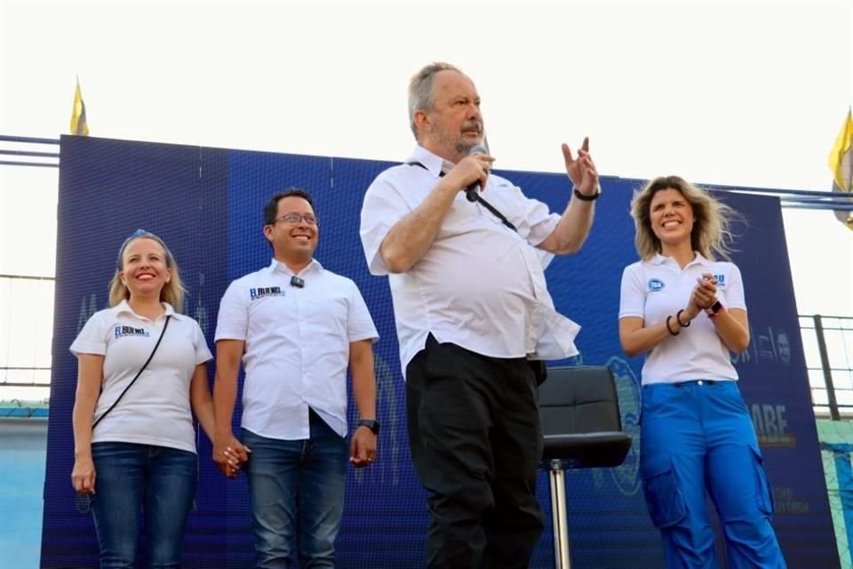 Mauricio Fernández, candidato a la Alcaldía de San Pedro.