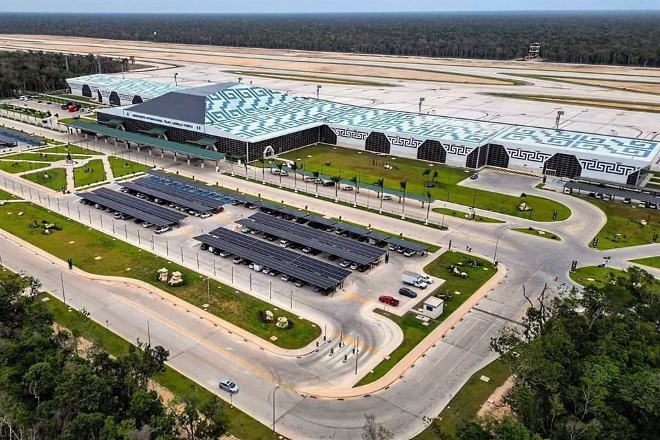 El Aeropuerto de Tulum fue una de las obras que supervisó el Presidente López Obrador.