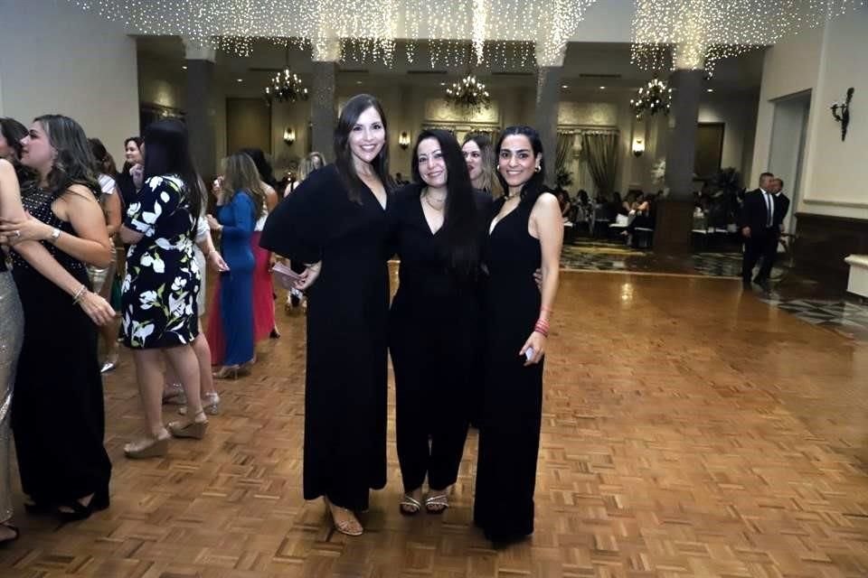 Denisse Contreras, Ana Claudia Galván y Sanamet Gómez