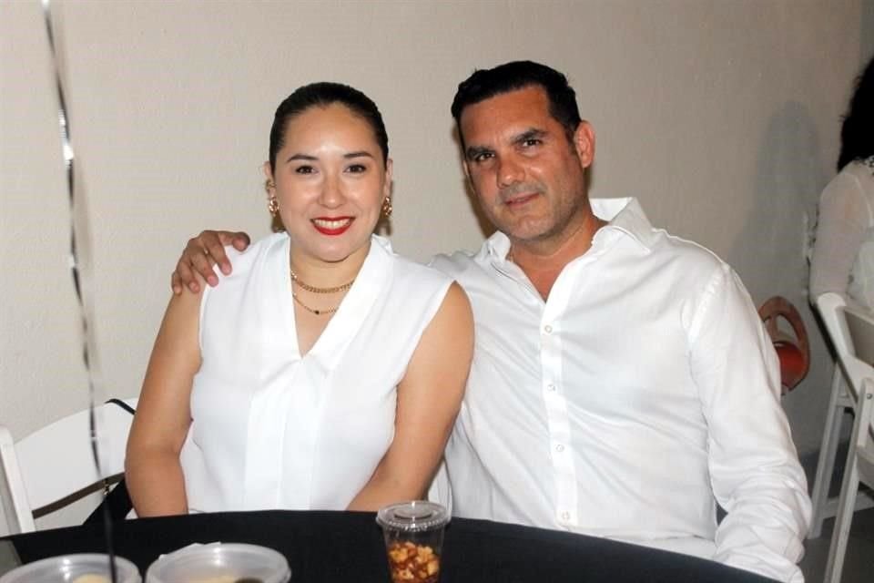 Mariana Rhisausi y Raúl Martín del Campo