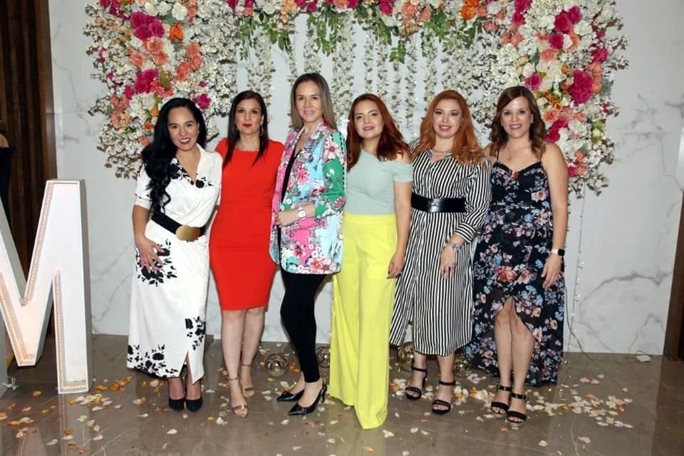 Miryam Serna, Myriam García, Brenda Fabela, Billi Dávalos, Erika Martínez y Martha Gómez