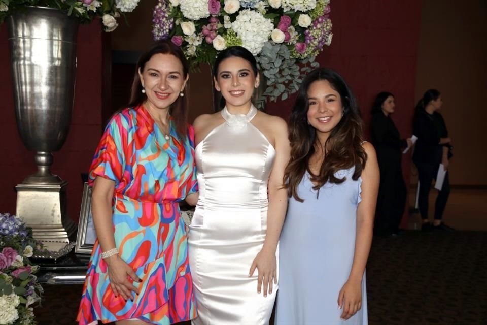 Beatriz González, Victoria Eugenia García Moreno y Marlene Rodríguez