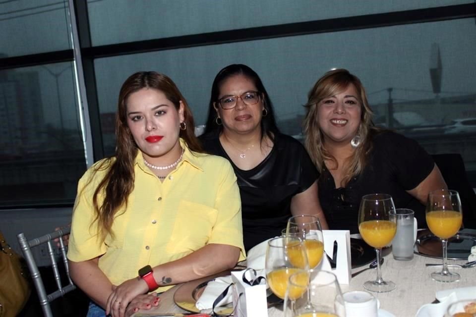 Lucero De la Rosa, Adriana Gómez y Janeth García