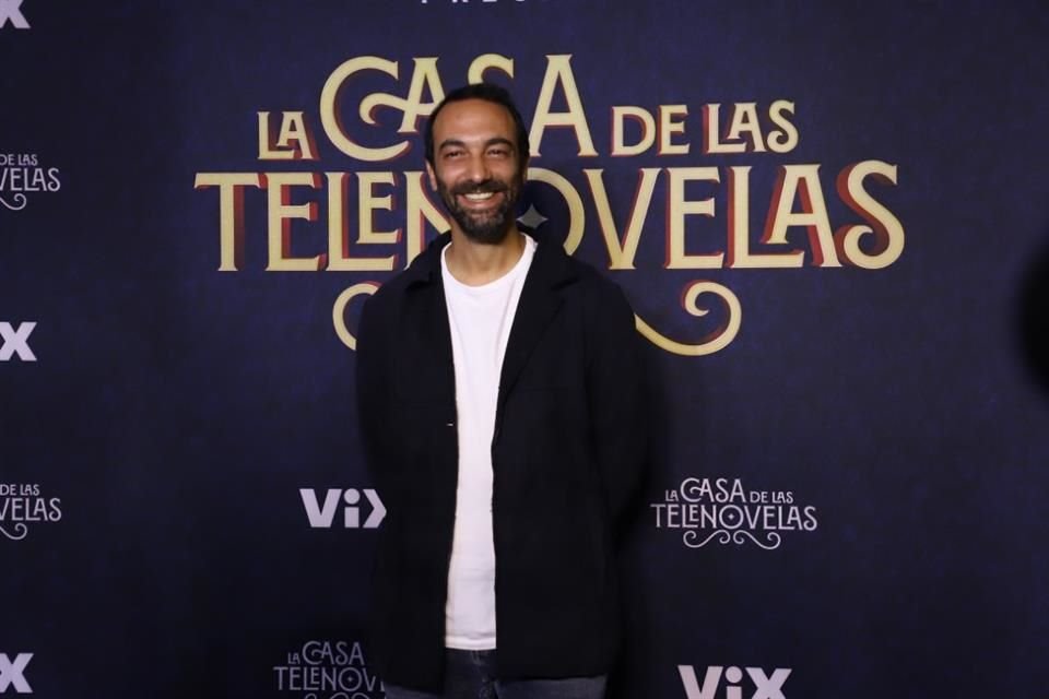 Axel Ricco también acudió a la alfombra.