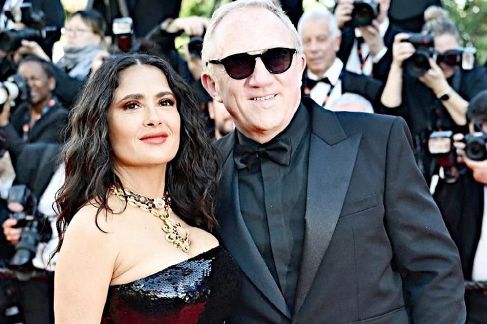 Salma Hayek y su esposo François-Henri Pinault respaldaron al equipo.