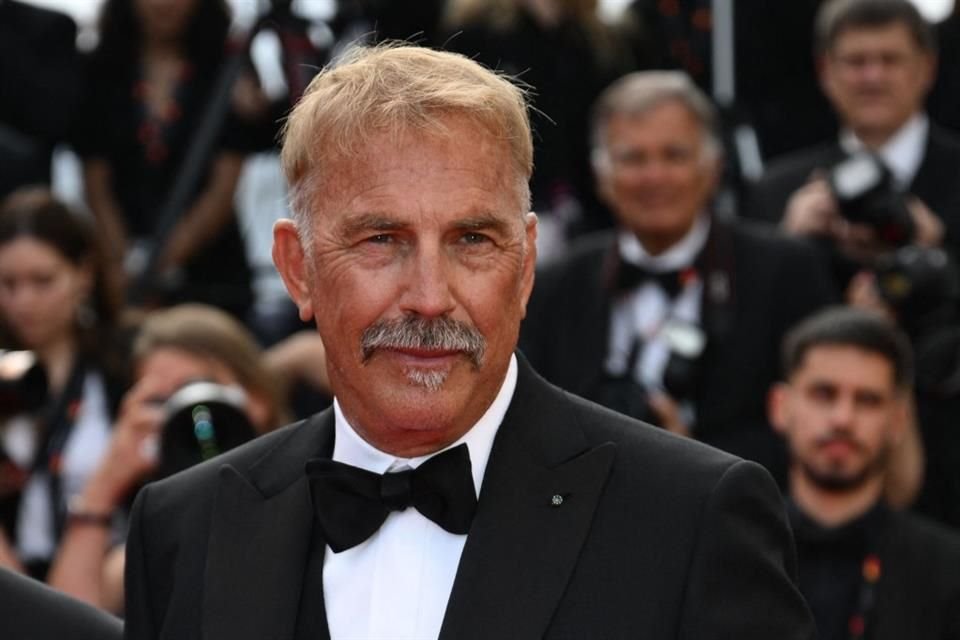 Kevin Costner vuelve al mundo del western en el Festival de Cannes, donde presentó su reciente filme 'Horizon'.