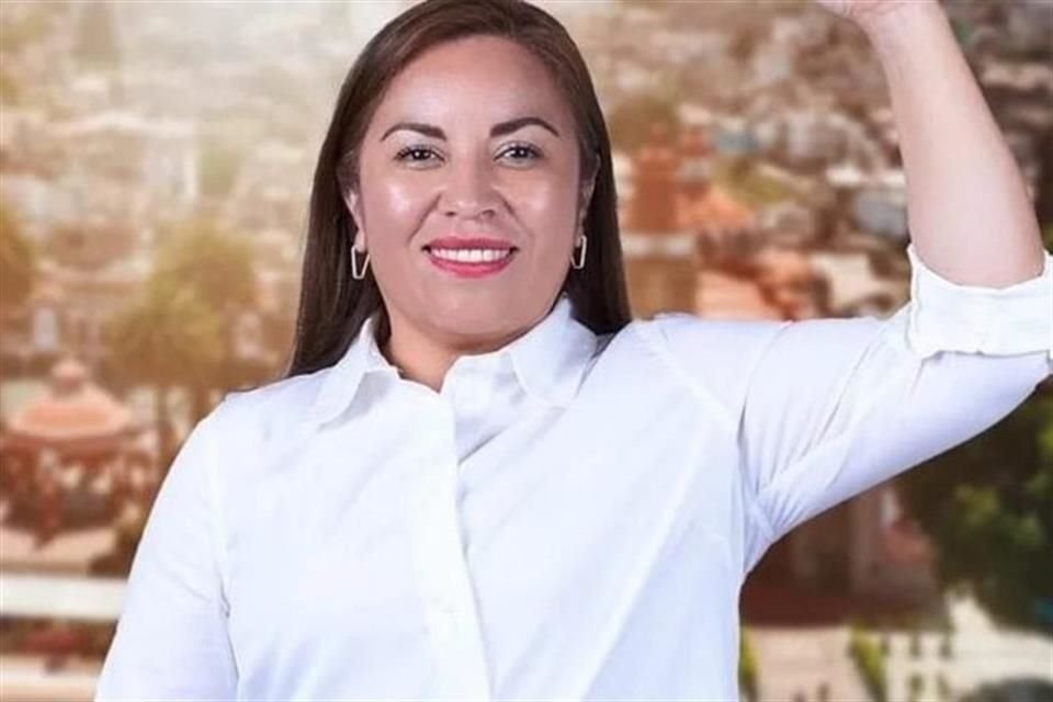 Nancy Valdez, candidata morenista a la Presidencia Municipal de Ocoyoacac, Edomex, fue atacada a disparos cuando se dirigía a un debate.