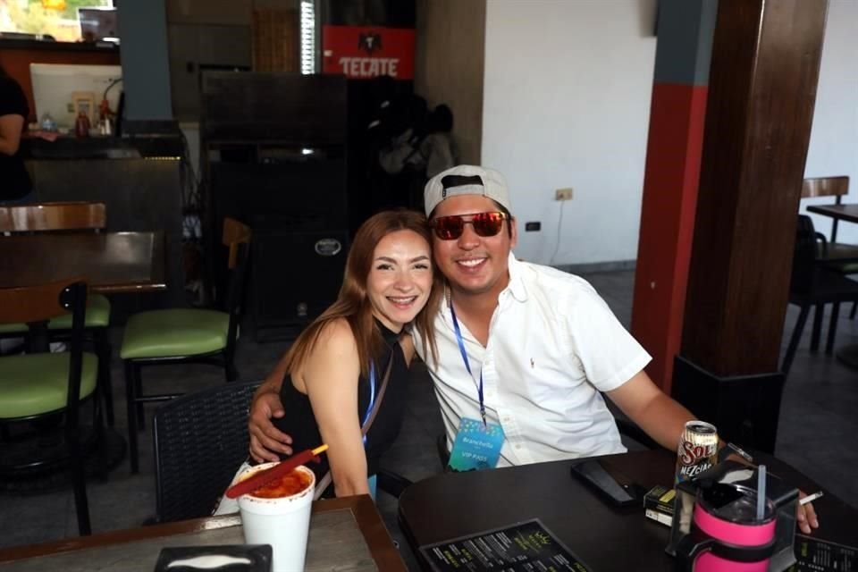 Melissa Guerrero y Diego Ábrego
