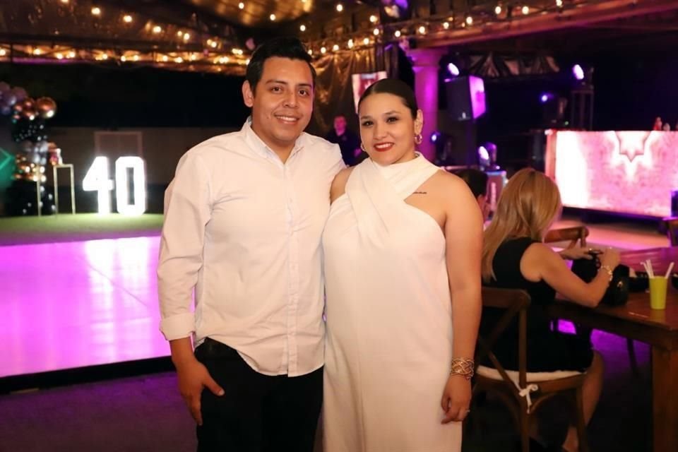 Eduardo Nava y Joselin Treviño