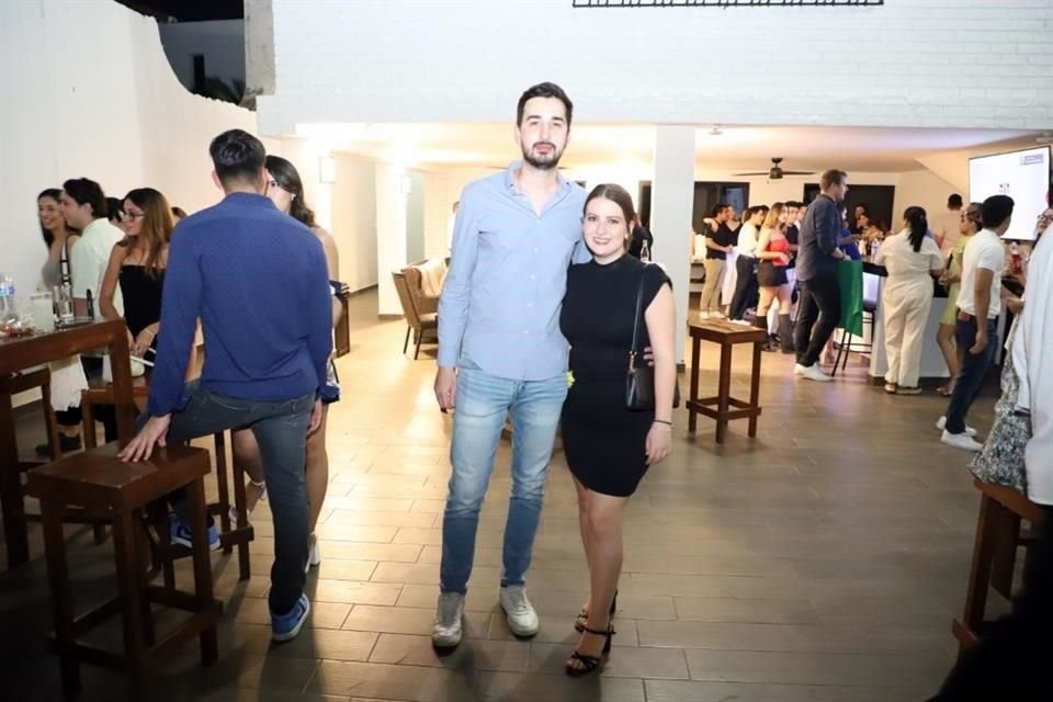 Erick González y Alessandra Guajardo