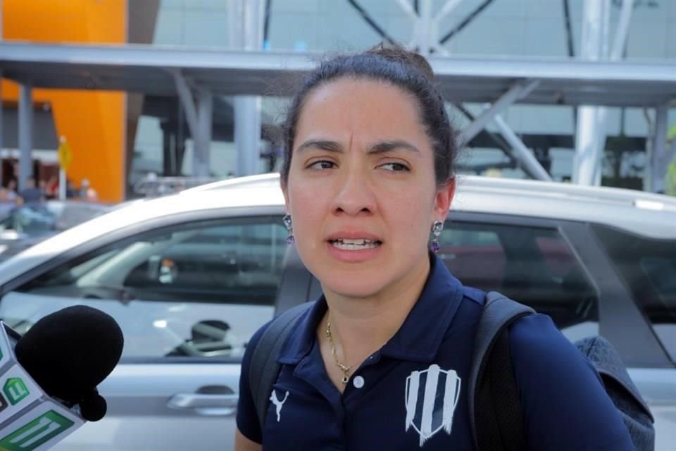 La directora deportiva de Rayadas, Eva Espejo, espera que Amelia Valverde lleve a las Rayadas al título.