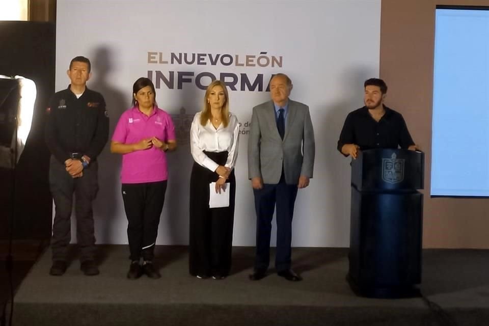 El Gobernador Samuel García encabezó una rueda de prensa para ofrecer un balance tras la caída del escenario en San Pedro.