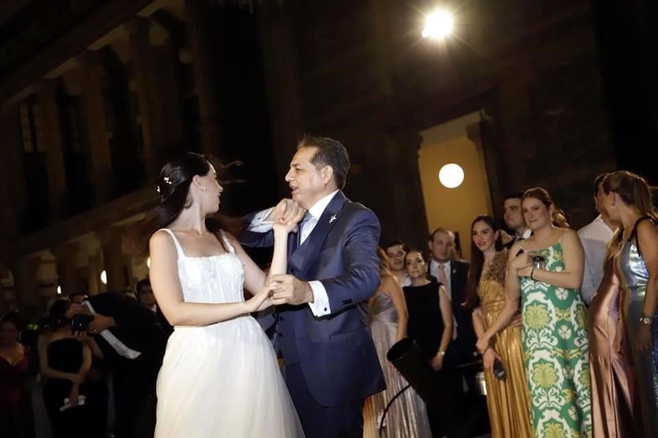 La novia con su papá, Gabriel Alberto Pulido Ávila