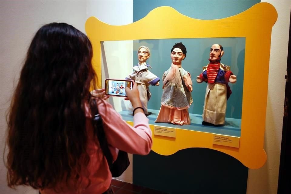 La exposición rinde homenaje a creadores como Angelina Beloff, Dolores Velázquez 'Lola' Cueto y Germán Cueto.