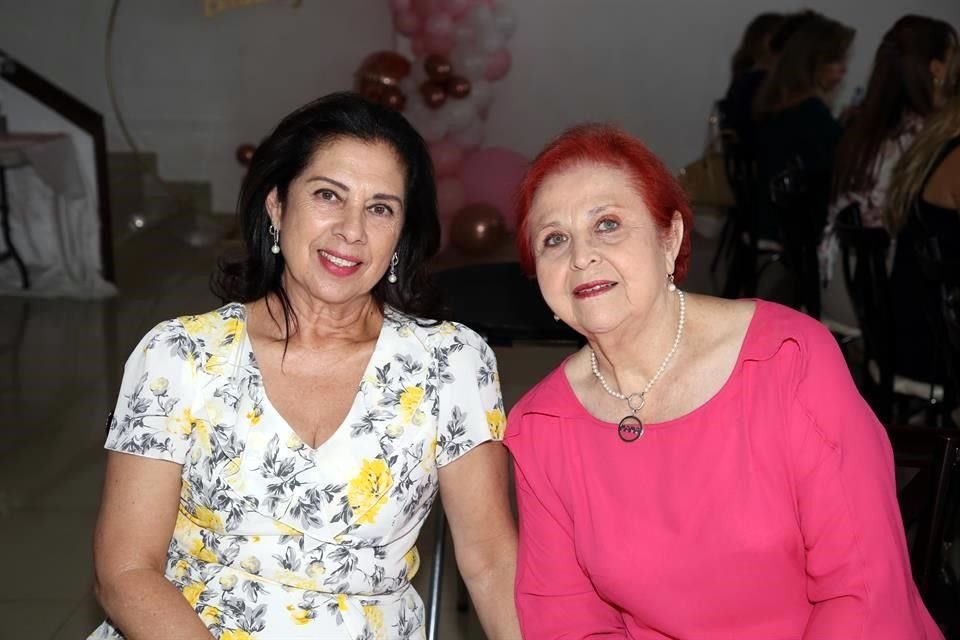 Laura Lozano de Martínez y Julia de Quiñones