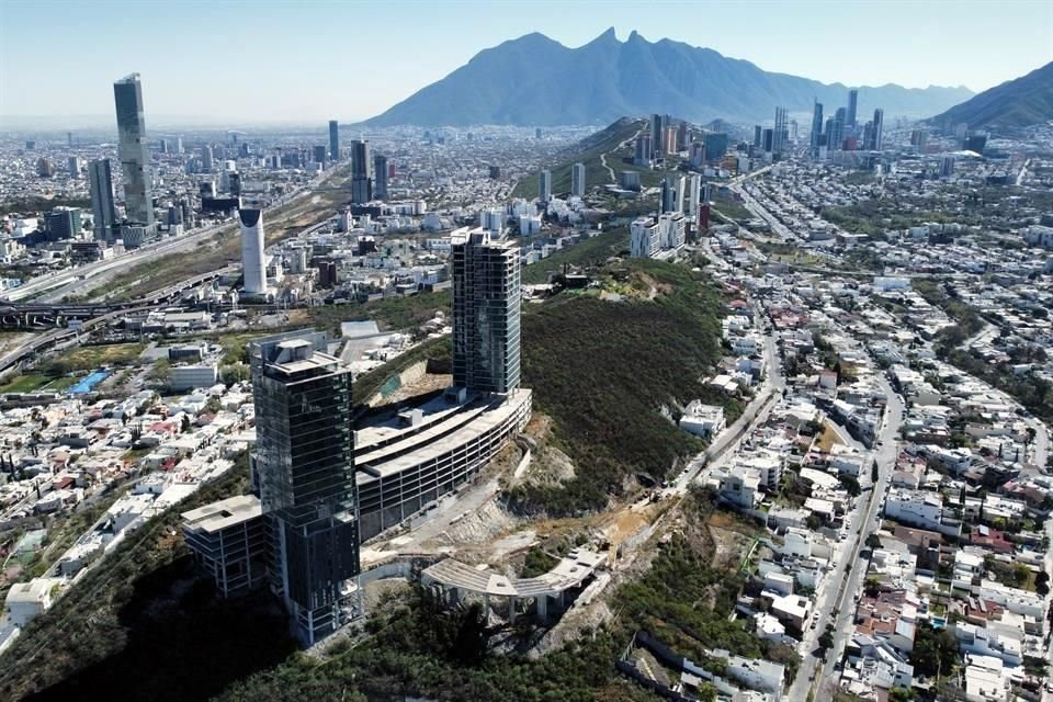 El cabildo decidió ayer que los vecinos serán quienes administren los predios cercanos a la Torre Ysabella.