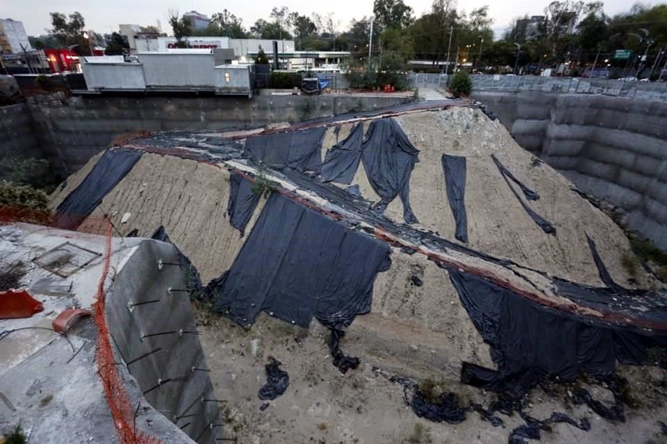 El proyecto fue suspendido hace varios años, luego de que la UNAM interpusiera un recurso para evitar su construcción.