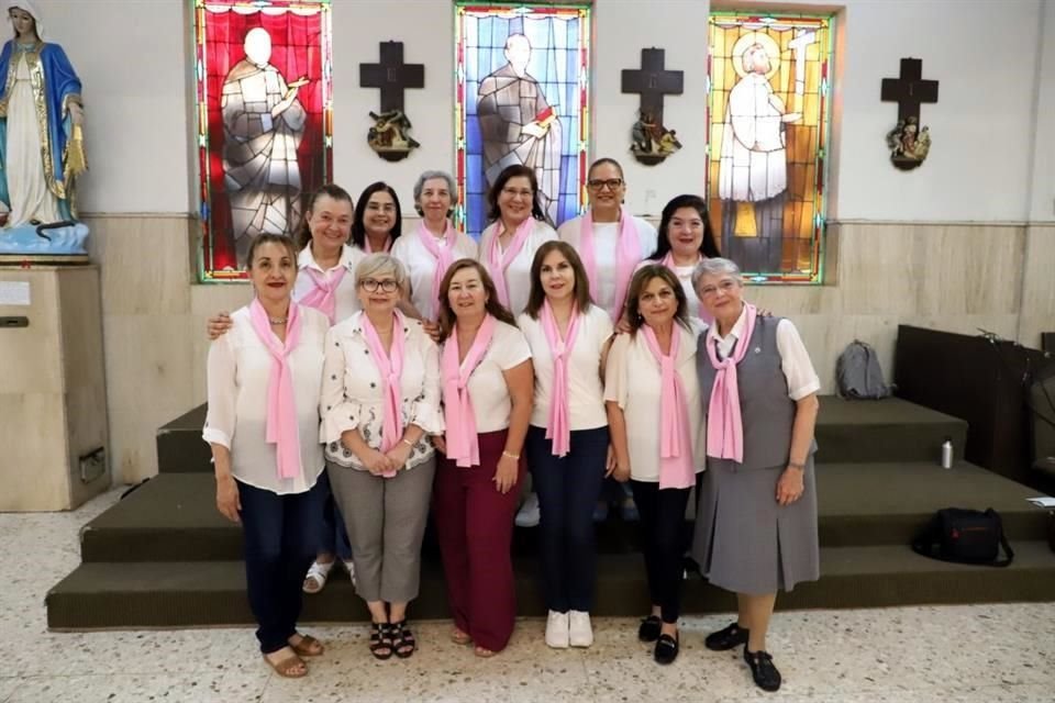 Generación 1979-2024 del Instituto Excélsior de Monterrey, 45 años: Carmen Caballero, Perla de los Santos, Miroslava Elizondo, Vilma Ramírez, Marcela Quiroga, María Luisa Miranda, Martha Villatoro, Gl