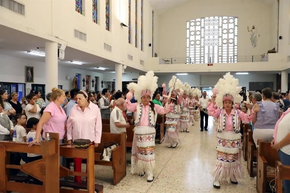 Misa para festejar a María Auxiliadora en la Parroquia San Juan Bosco