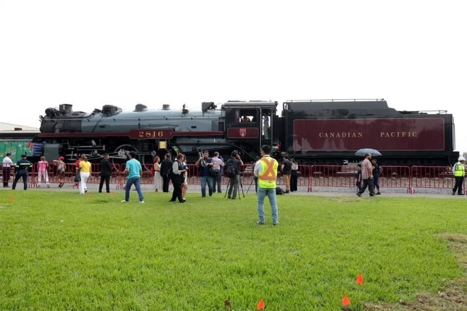 locomotora de vapor 'The Empress'