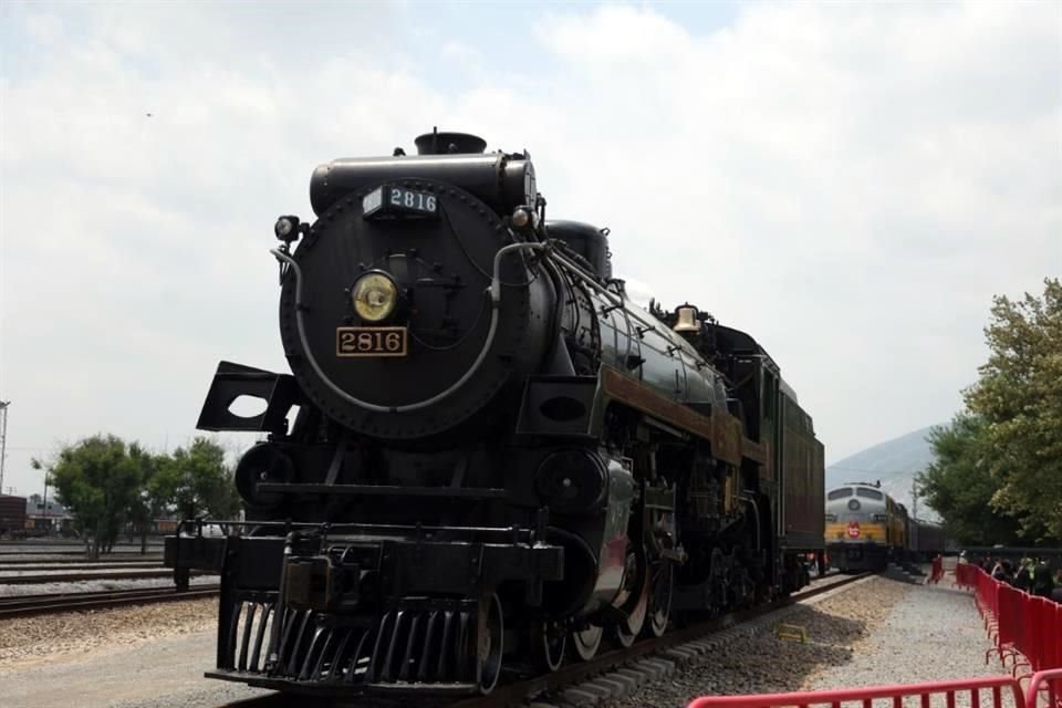 locomotora de vapor 'The Empress'