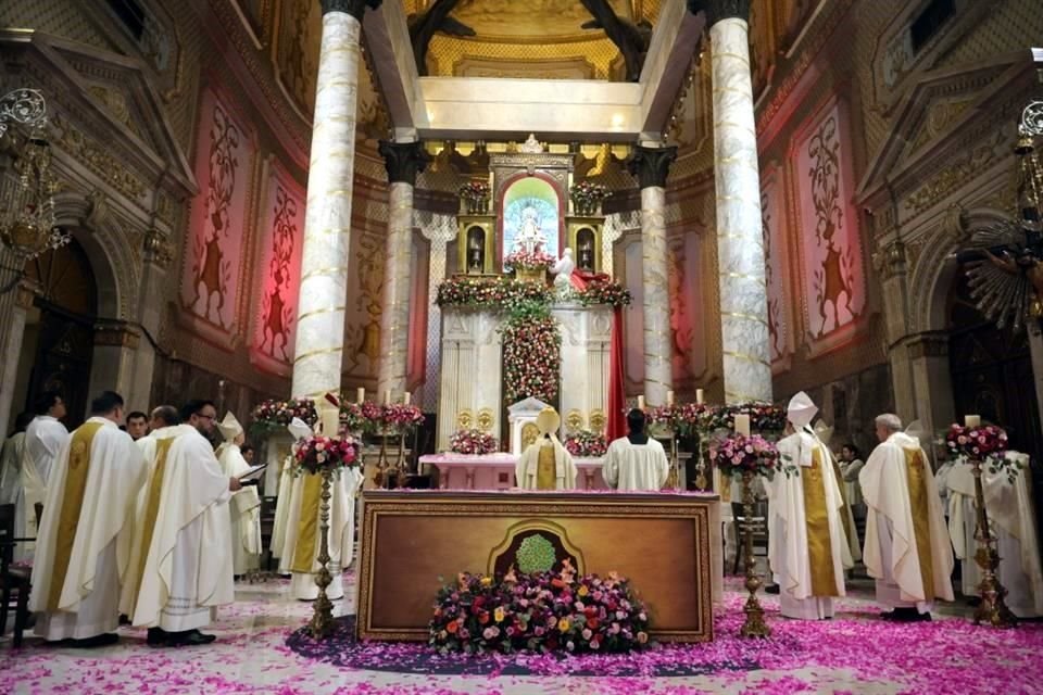 Coronación de la Virgen del Roble