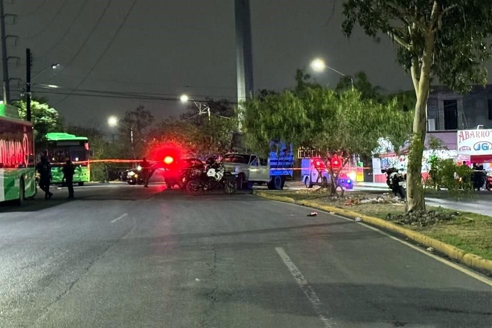 La agresión se reportó minutos después de las 20:00 horas, sobre la Avenida Camino Real y José de San Martín, en la Colonia Reforma, también conocida como Fomerrey 1.