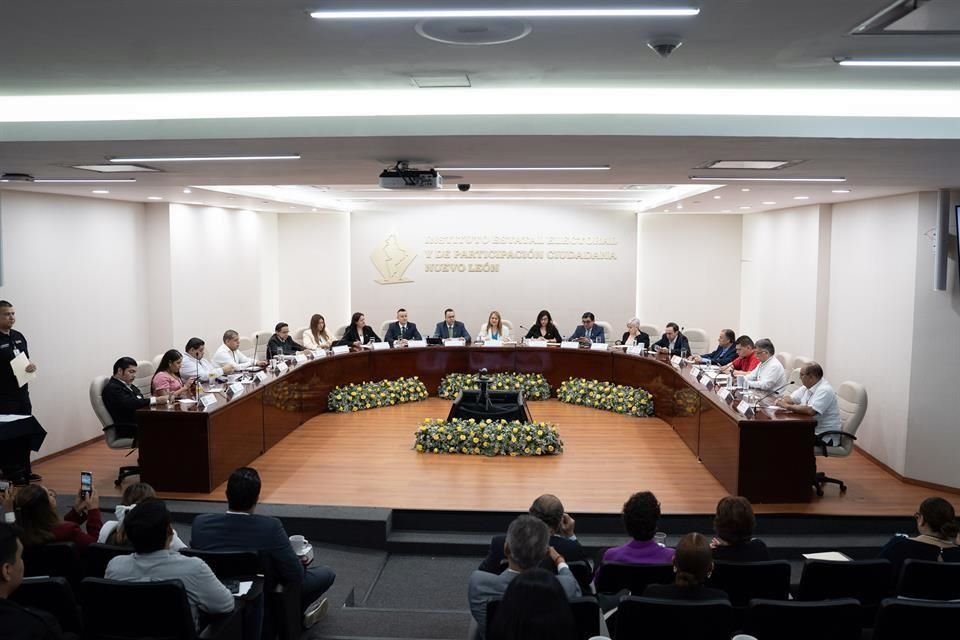 En plena jornada electoral, el IEE canceló las planillas del Partido Encuentro Solidario.