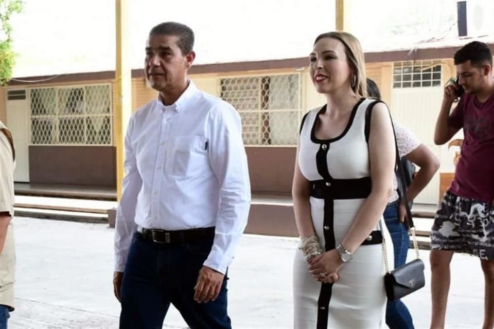 El candidato a la Alcaldía de Juárez por la coalición PAN-PRI-PRD, Francisco Treviño.