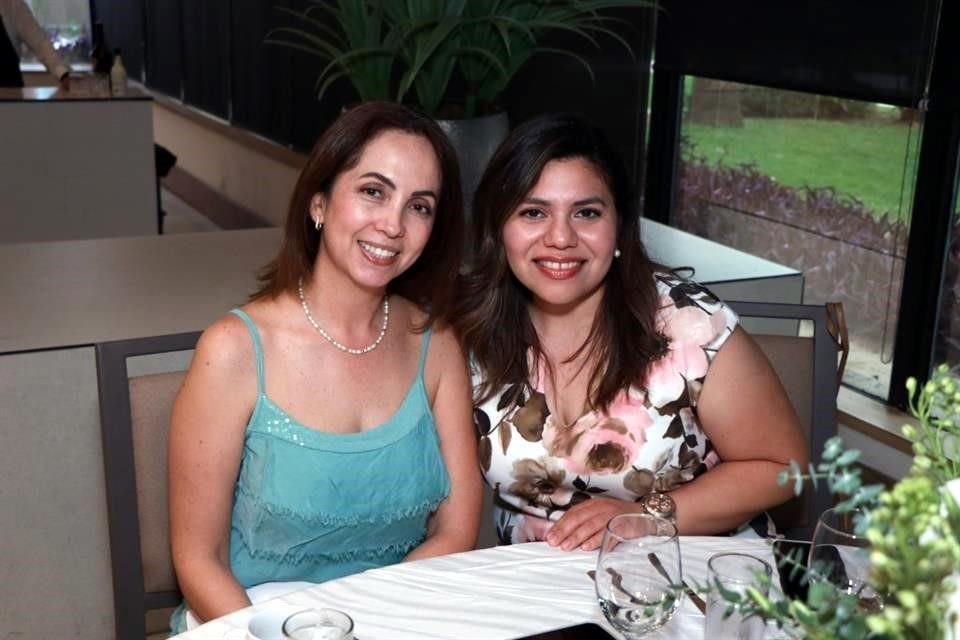 Itzel Hernández y Genny Marrufo