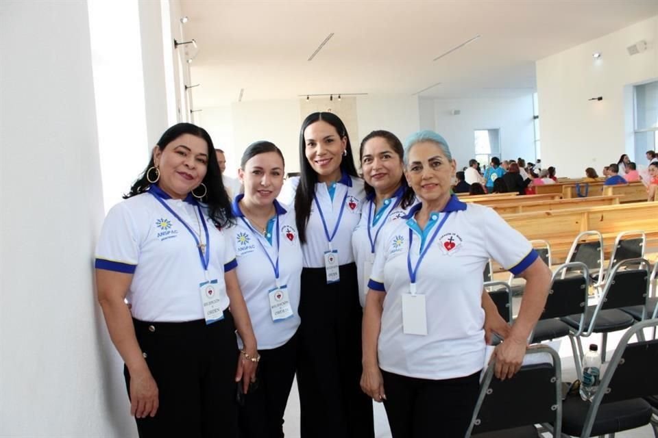 Blanca Erika Aguilar, Ana Laura Cerda, Nancy Molina, Edith Téllez y Lilia Ortega