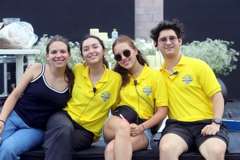 Celiana Mouret, Paulina Acosta, María Sofía de la Garza y Luis Cabello