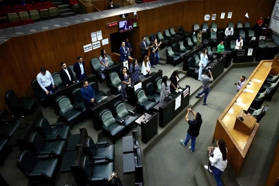 El PAN y PRI en el Congreso solicitan a la Comisión Anticorrupción retomar el proceso de juicio político contra el Gobernador Samuel García.