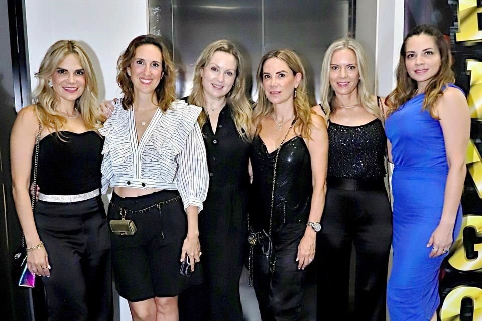 Hérica Cortés, Maru Cruz, Daniela Benavides, Marcela Lozano, Anna Carrillo y Rebeca Ferrara