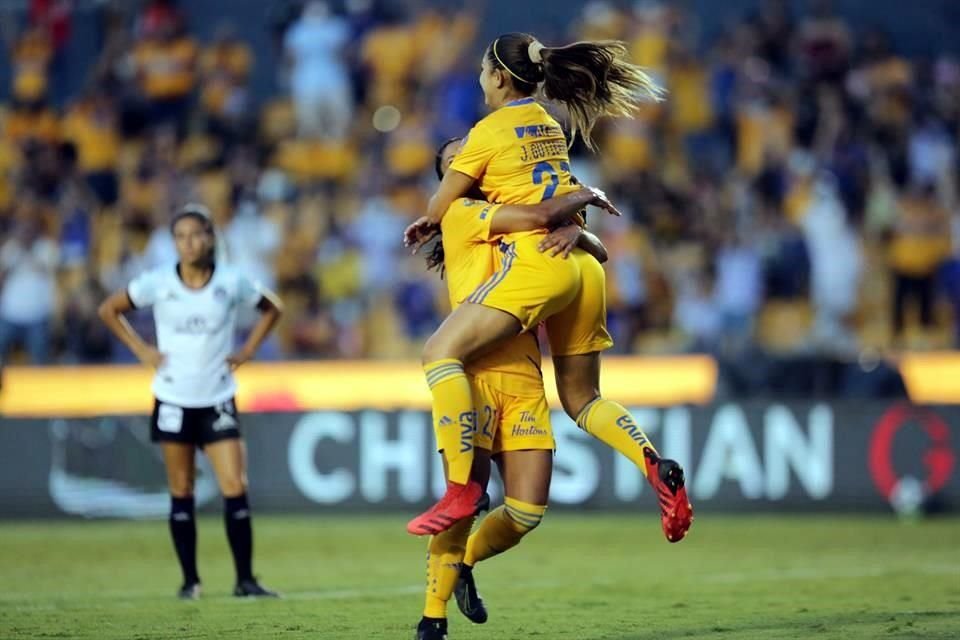 Jana Gutiérrez entró de cambio al 67'por María Sánchez, y cinco minutos después marcó el 2-0 definitivo para las felinas.