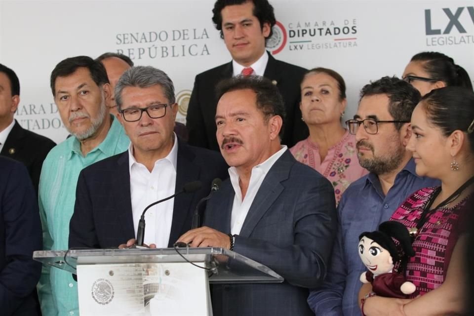 Legisladores de Morena anunciaron que su mayoría legislativa debutará en septiembre, con la reforma al PJ y otras iniciativas de AMLO.
