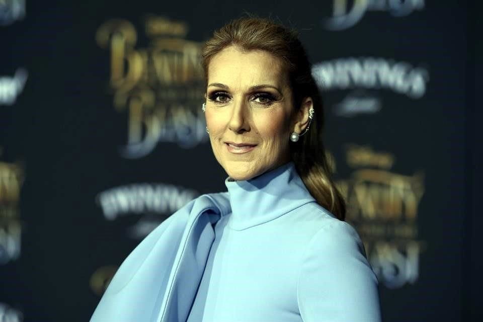 Celine Dion comentó que su enfrmedad ha atacado su abdomen, costillas y columna.