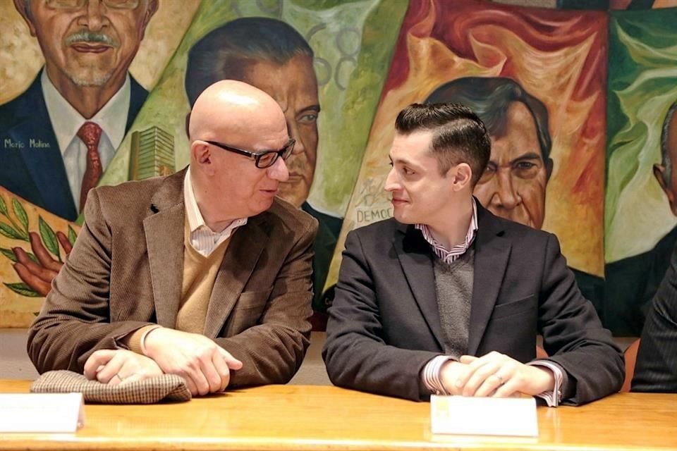 Dante Delgado, líder nacional de MC, y Luis Donaldo Colosio, candidato emecista al Senado por NL.