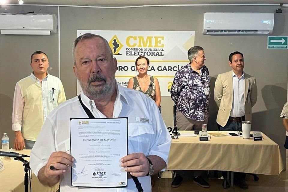 Mauricio Fernández, Alcalde electo de San Pedro.