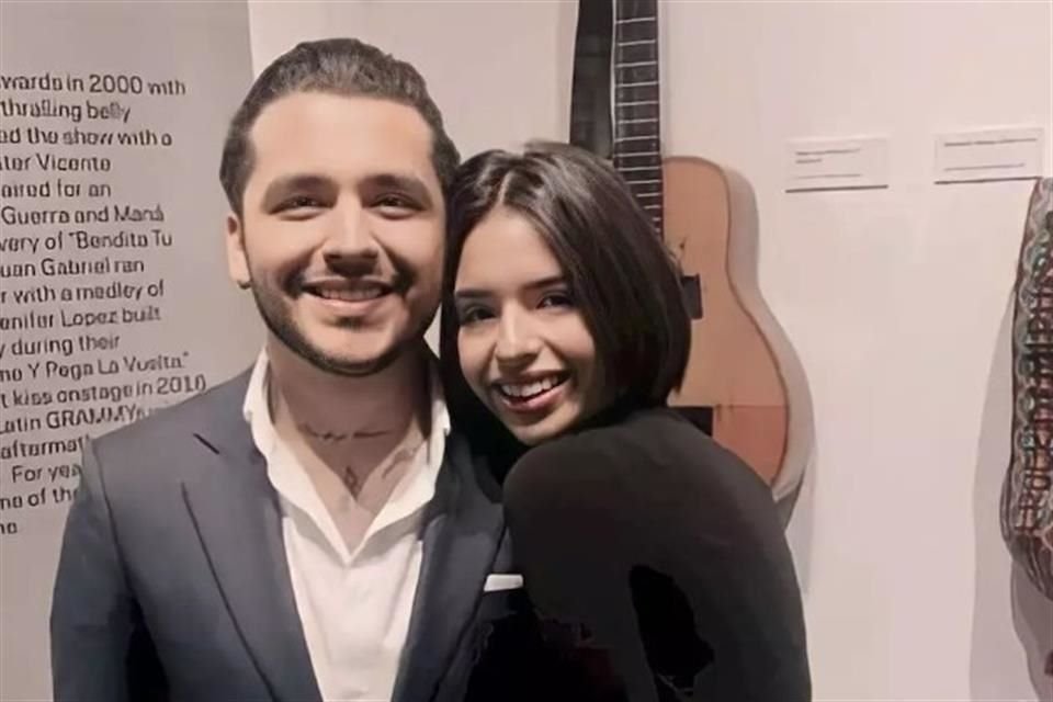 Hace apenas un mes, Cristian Nodal y Cazzu, quienes tienen una hija, daban a conocer su separación; ahora, el sonorense y Ángela Aguilar, revelan su noviazgo.