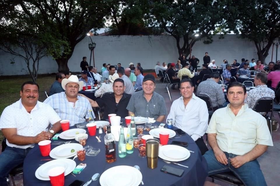 Gerardo Elizondo, Juan Andrés Martínez, Juan Bosques, Hugo Guajardo, Ignacio Martínez y Jorge Guajardo