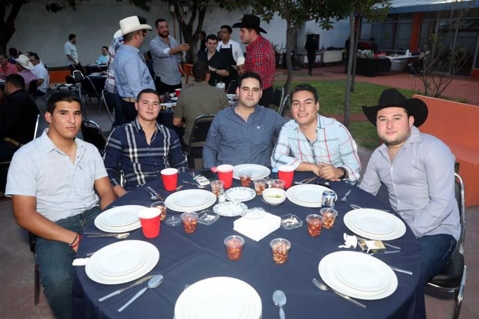 Carlos Cantú, Ricardo Martínez, Alejandro Sepúlveda, Luis Marroquín y Fernando Flores