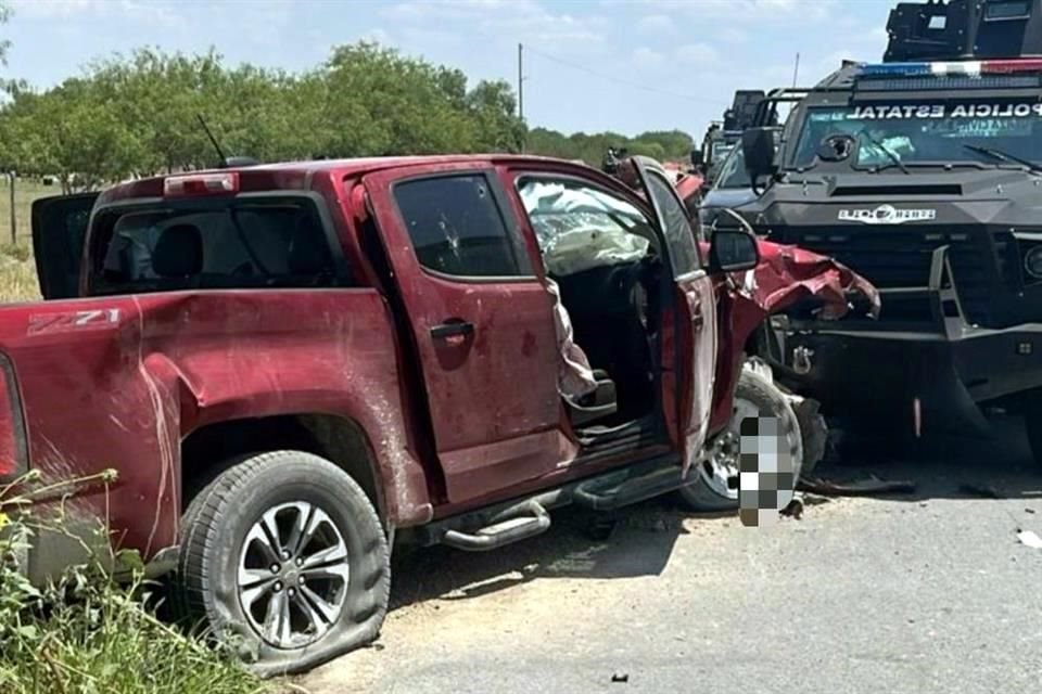 Tras el enfrentamiento, los efectivos decomisaron armamento de uso exclusivo del Ejército y una camioneta con placas de Texas.