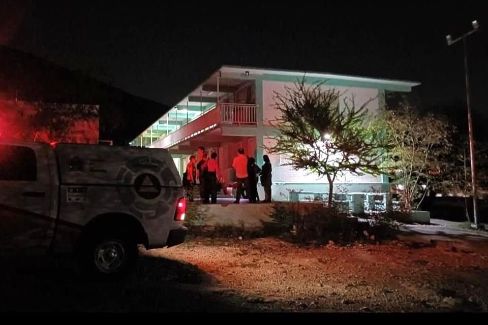 El reporte movilizó a cuerpos de auxilio hasta la secundaria nocturna número 27, ubicada en la Colonia Ampliación Municipal, en el norte de Monterrey.